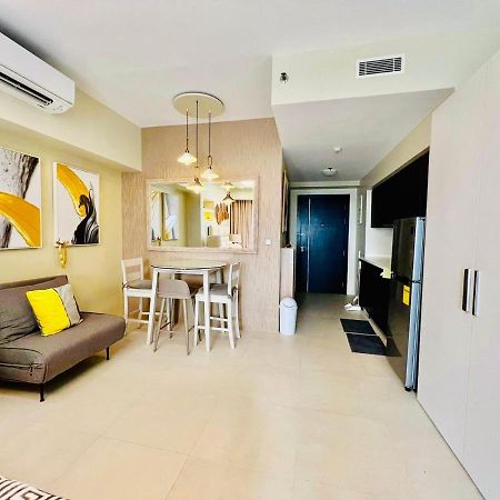 Aeon Towers Studio Suite Davao Екстер'єр фото